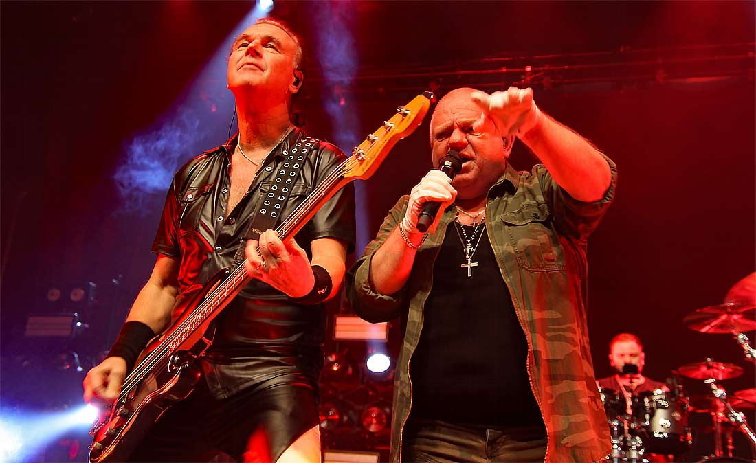 dirkschneider25e