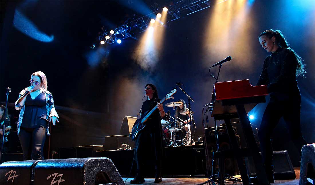 strangekindofwoman25g