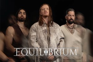 EQUILIBRIUM enthüllen Video zu «Borrowed Waters» mit Witchy-Pop Künstlerin Roniit