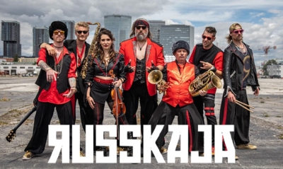 RUSSKAJA überraschen auf neuer Single «Shapka» mit einer Nu Metal Hommage