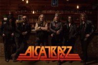 ALCATRAZZ kehren mit der Veröffentlichung ihrer neuen Single «Island In The Sun (Re-Opened 2025)» zurück auf die Insel