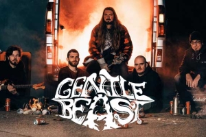 GENTLE BEAST schicken im neuen Song «Revenge Of The Buffalo» einen Cyborg-Büffel in die Vergangenheit zurück