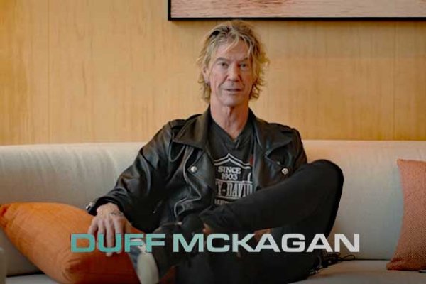 DUFF McKAGAN veröffentlicht neues Live-Video «Holy Water / I Wanna Be Your Dog» aus dem Live-Album «Lighthouse: Live From London»