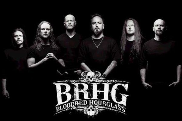 BLOODRED HOURGLASS teilen letzte Single «Chasing Shadows» des kommenden Albums «We Should Be Buried Like This»