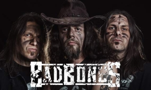 BAD BONES bringen im März '23 neues Album heraus und stellen daraus «Bandits» als Visualizer vor