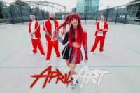 APRIL ART setzen mit «Big Bubble Bullsh*t» ein kraftvolles Statement gegen Arroganz und Überheblichkeit