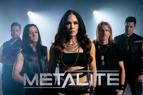 METALITE zünden neues Video «Starchild» zwischen Sternenstaub und Stahlriffs