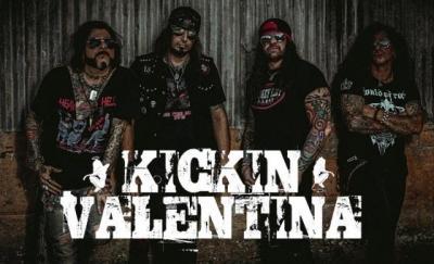 KICKIN VALENTINA releasen Video «War»